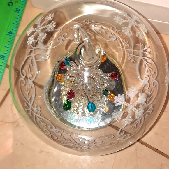 AUTHENTIC GENUINE "SORELLE" CHRISTMAS 🎄 TREE GLOBE  ORNAMENT 💡 LIGHT - Picture 2 of 6